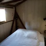 Lodge Les D'adelaide *