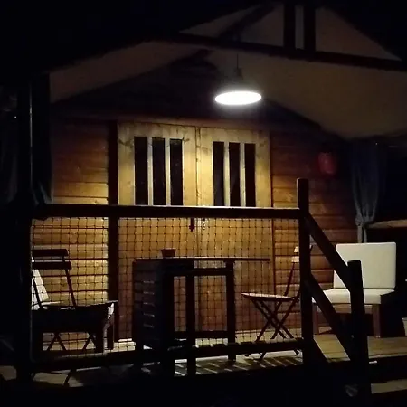 Les D'adelaide 山林小屋