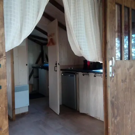 Les D'adelaide 山林小屋 卡于扎克叙尔韦尔