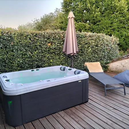 Les D'adelaide אכסניה *