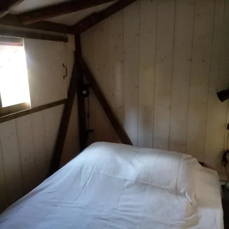 אכסניה Les D'adelaide *